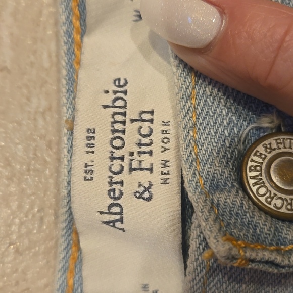 Abercrombie & Fitch Distressed/Fringed Edge "Blinged Out" Jean Shorts - Picture 2 of 12